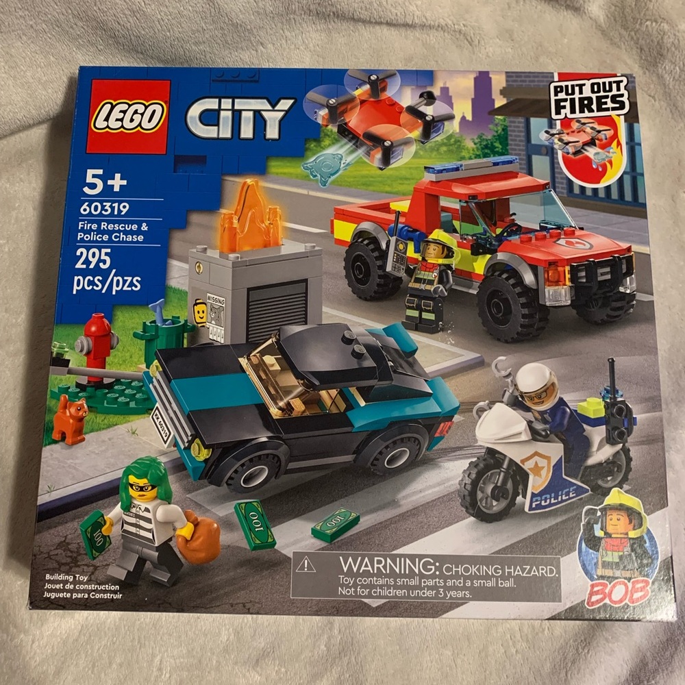LEGO CITY Fire Rescue & Police Chase!